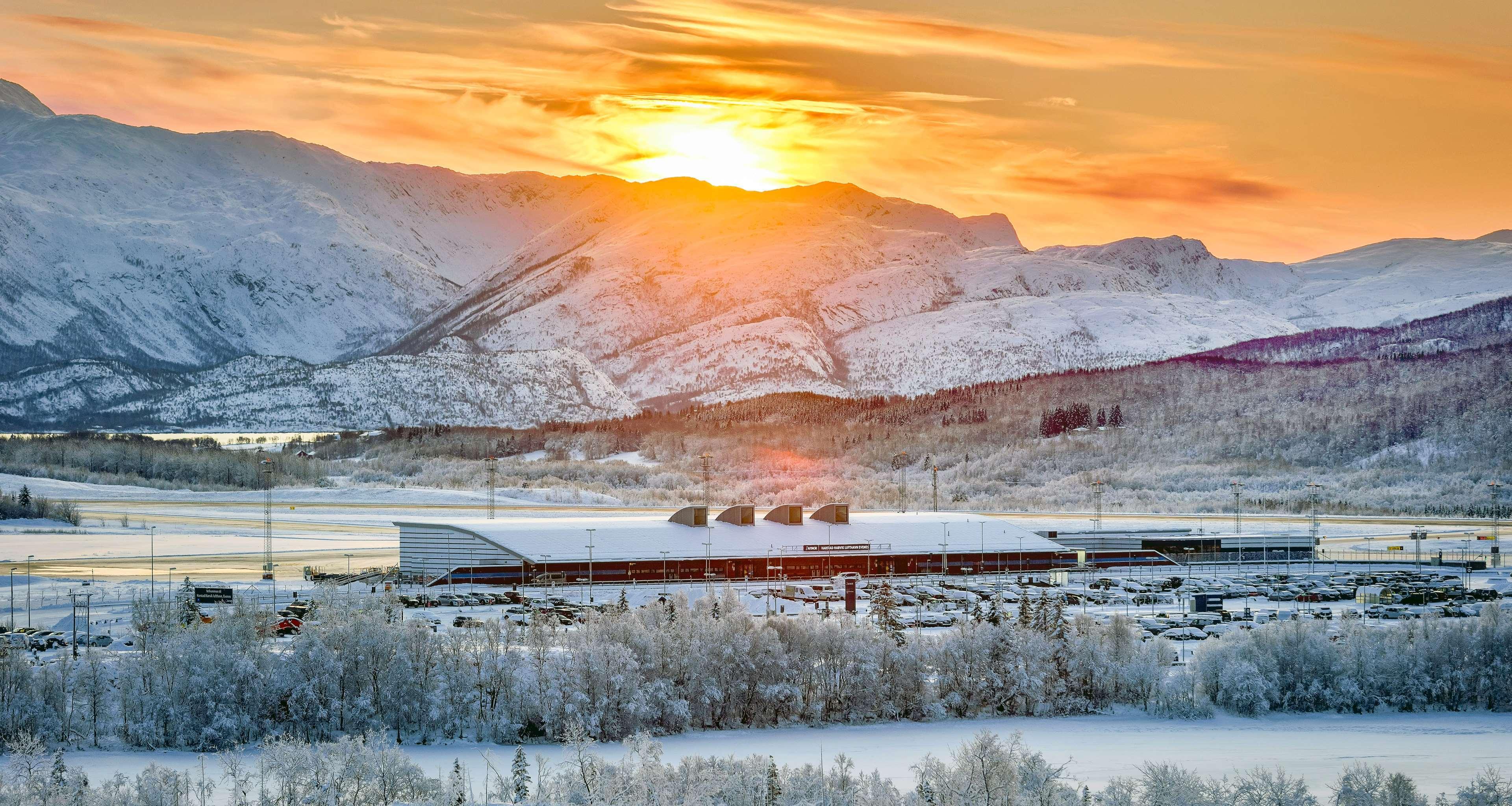 Aiden By Best Western Harstad Narvik Airport Evenesmarkja Dış mekan fotoğraf